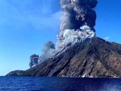 В Італії –  сильне виверження вулкану: є загиблі (відео)