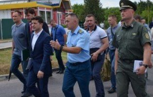 Президент «попросив» звільнитися керівників Волинської та Львівської митниць