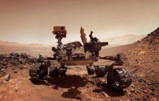 Розлючені уфологи не знають, як реагувати на ширяючого орла на Марсі (фото)