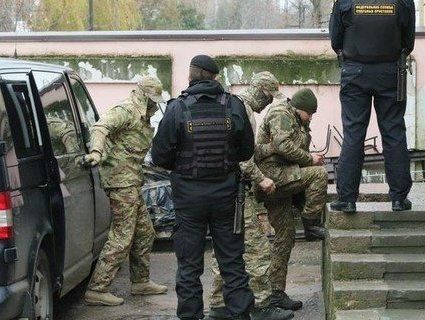 Суд у Москві продовжив арешт групі українських моряків