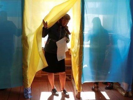 Що очікують американські спостерігачі від дочасних парламентських виборів в Україні