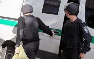 В Києві серед білого дня пограбували інкасаторів
