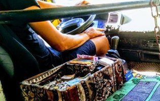 «Дрес-код» для маршрутників: лучани вимагають від водіїв прикрити торс і зняти шорти