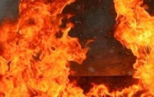 Моторошна трагедія: діти згоріли живцем, бо були замкнені (відео)