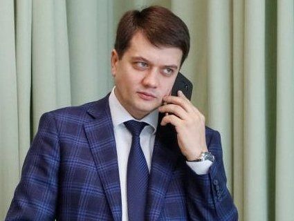 «Слуга народу» пропонуватиме на голову Верховної Ради Разумкова