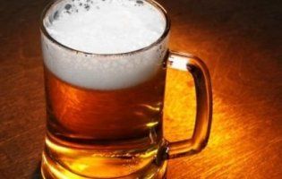 Пиво без солоної закуски стає ліками: несподівані висновки вчених