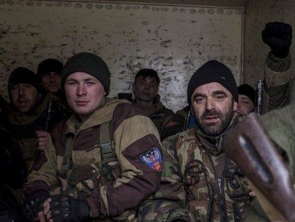 Комісія з Росії «строїть» бойовиків, котрі розкрадають зброю