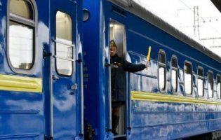 Підстаканники відпочивають: що найчастіше крадуть в українських поїздах (інфографіка)