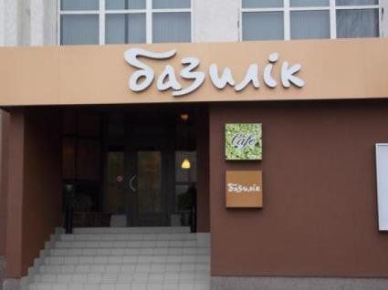 У Луцьку в кафе «Базилік» потруїлися відвідувачі, серед яких були діти