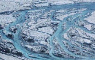 В Ісландії через зміни клімату розтанув льодовик Окйокулль: перше попередження про небезпеку для людства