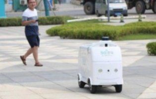 «Чайові для дрона»: піцу і посилки  китайцям доставлятимуть безпілотні авто