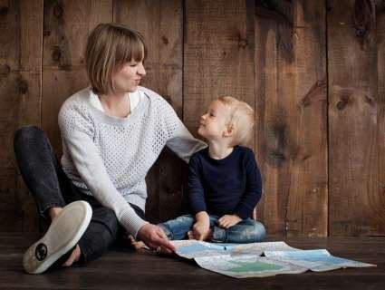 Як пояснити дитині, звідки беруться діти: помилки батьків та поради психологів
