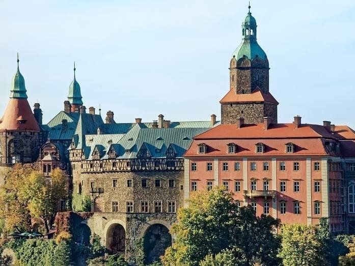 У Польщі загинув українець, впавши із замкової вежі