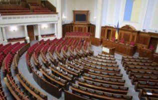 У Раді шок: Зеленський хоче розігнати третину депутатів (подробиці)