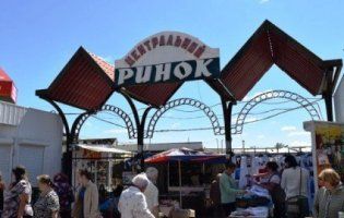 Ринок у Луцьку закривають через «півмарафонців»