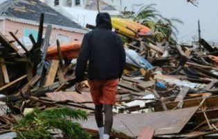 На Землі очікують на прихід  чотирьох смертельних ураганів