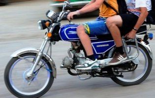 На Волині четверо підлітків опинились в травматології і реанімації, «осідлавши» один мотоцикл