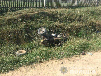 На Буковині у страшній ДТП загинув 8-річний хлопчик на квадроциклі (відео)