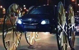 Блогера оштрафували за величезні каретні колеса на авто (відео)