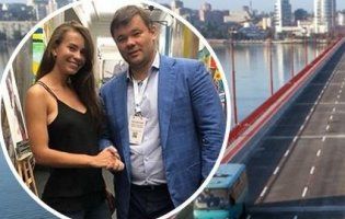 Нехай роздягається мер: Богдан зустрівся з фотомоделлю, що обіцяла оголитися на мосту