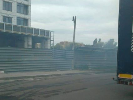 У Луцьку новобудова і «Нова Лінія» могли піти з димом через «бездумний підпал» (фото)