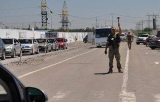 На кордоні з Кримом будують нові пункти пропуску