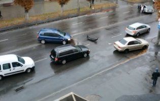 ДТП у Луцьку: зіштовхнулося чотири автівки (фото)