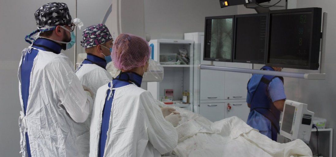 На Волині лікарі врятували пацієнта після падіння з висоти (фото)