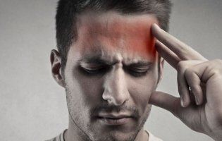 Що робити, коли болить голова: поради лікарів