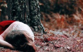 Вивіз у ліс в наручниках: під Києвом чоловік викрав і звіряче вбив екс-дружину (фото)