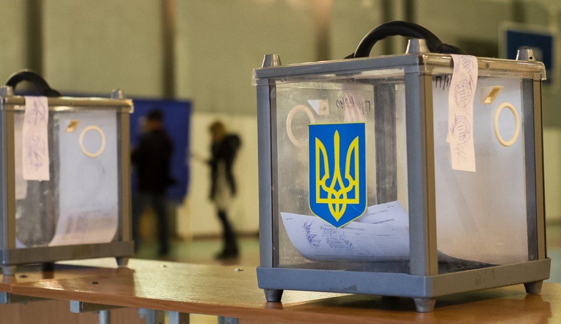 Завтра в Україні розпочинається виборчий процес