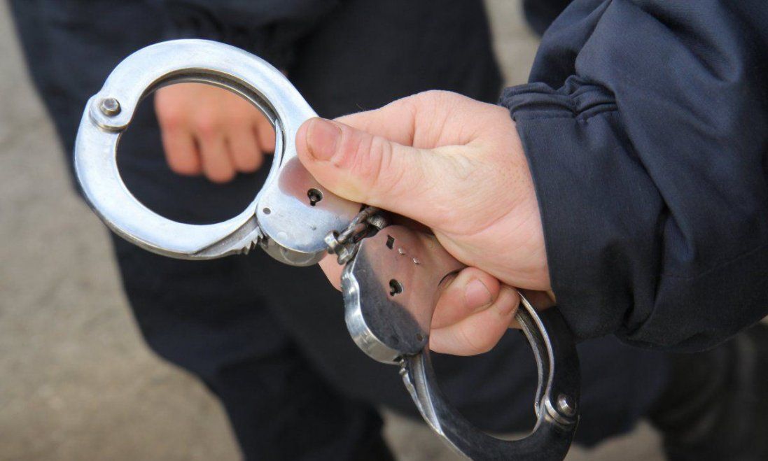 Гучне затримання за шахрайство в Офісі Зеленського: всі підробиці (фото)