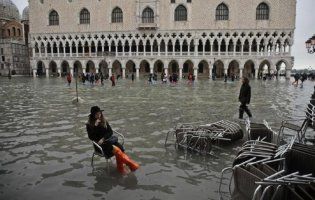Потоп у Венеції: оголосили найвищий рівень небезпеки (відео)