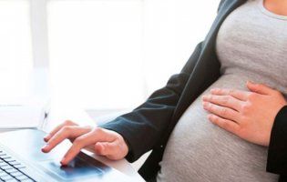 Коли відновлять виплати по вагітності та пологах і на поховання