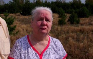 Незряча бабуся з Луцька допомогла майже 2000 бійців на фронті (відео)