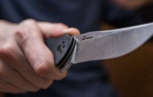 На лучанина напав чоловік з ножем