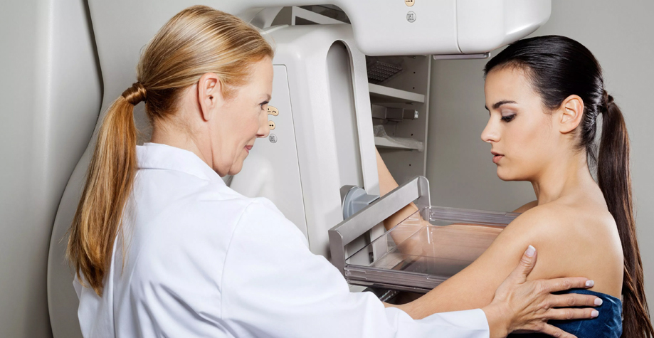 у 35-річному віці жінка має пройти перше обстеження у мамолога