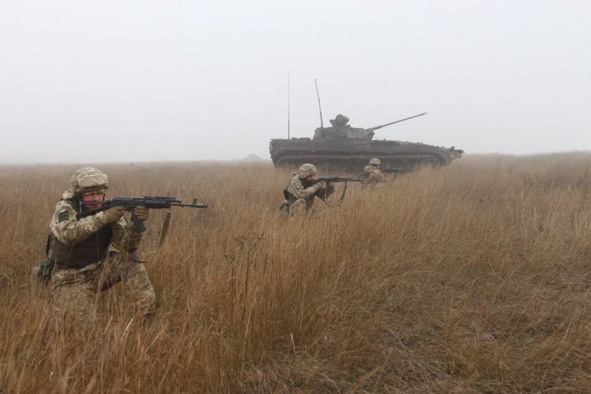 Навчання ЗСУ з протидесантної оборони узбережжя Азовського моря