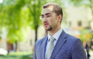 Кидав яйцем у президента, а його призначили заступником голови ОДА (відео)