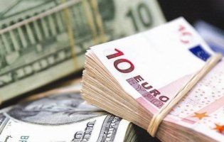 Долар і євро знову подешевшали - курс валют на 2 грудня