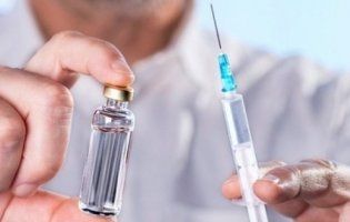 Українців вакцинуватимуть по-новому: що варто знати