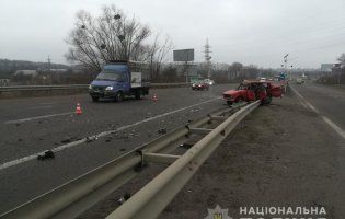 На Харківщині в результаті автопригоди загинув водій легковика (фото)