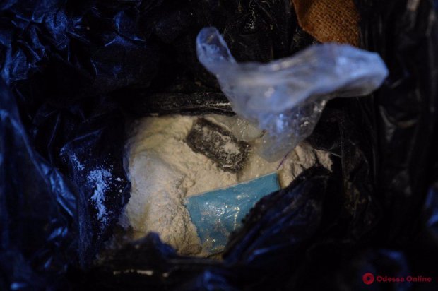 Пів тонни кокаїну правоохоронці спалили в печі / фото: Odessa.online