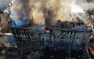 Шестеро людей залишаються у лікарнях через пожежу в одеському коледжі