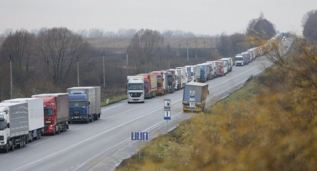 Черги на українських кордонах: де найбільші та найменші