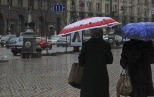 Дощі та мокрий сніг: погода в Україні 27 грудня