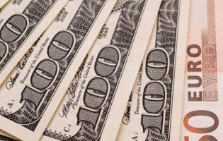 Вперше за місяць гривня подешевшала