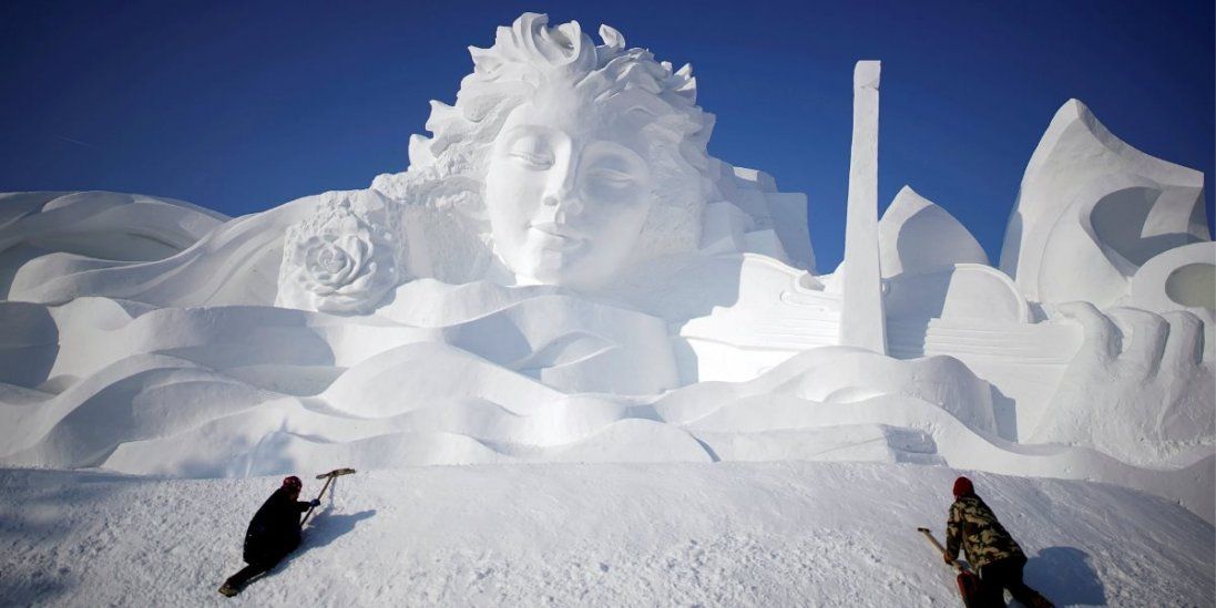 Величезні скульптури зі снігу і льоду (фото)