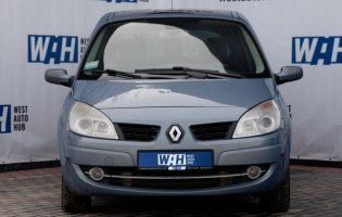 У Луцьку вигідно продають компактний Renault Scenic (фото)
