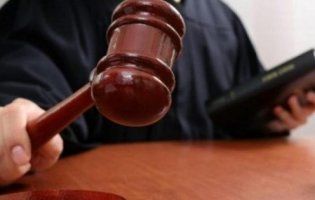 Викритий на хабарі голова волинської сільради повернувся до роботи